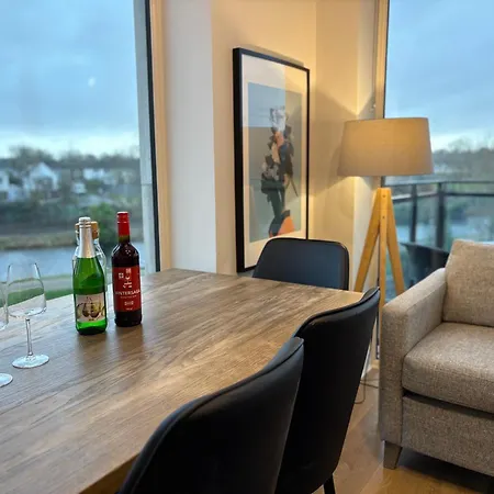 Apartmán Luxurious Entire With Grand Living Space And Panoramic Balcony Views Dublin